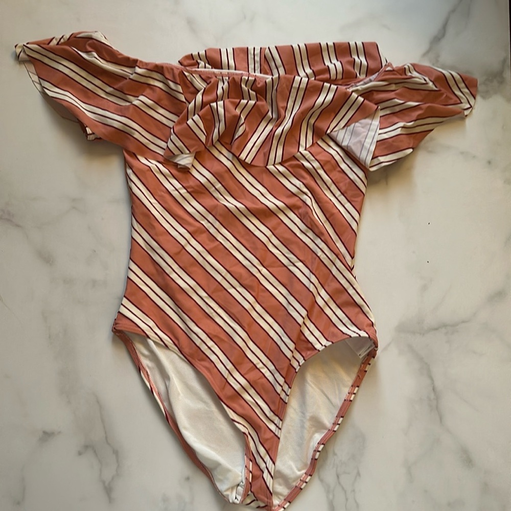 Top shop Ruffle Off The Shoulder one piece bathing suit size US 8